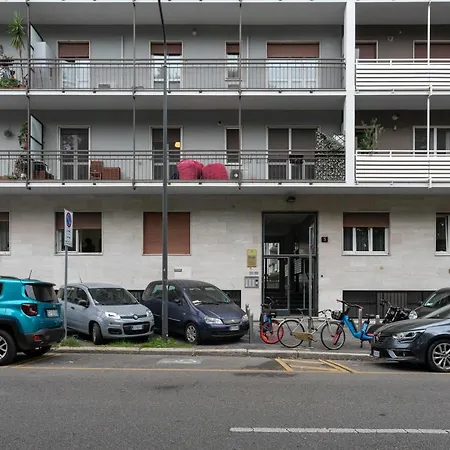 Luna Homes - Studio In Corso Sempione Milan Exterior photo